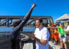 PREFEITO RENATO JUNIOR RECEBE ‘HOMEM-PEIXE’ NO MIRANTE LÚCIA ALMEIDA E REFORÇA COMPROMISSO AMBIENTAL NA AMAZÔNIA