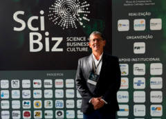 DOCENTE DA UEA APRESENTA PESQUISA SOBRE A UTILIZAÇÃO DA FIBRA DO CAROÇO DO AÇAÍ NA FABRICAÇÃO DE PAINÉIS DE MDF, EM SÃO PAULO
