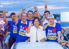SENADOR OMAR AZIZ REÚNE MULTIDÃO EM MARATONA DE ENTREGAS E ANÚNCIOS EM MUNICÍPIOS DO JURUÁ