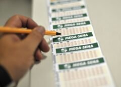MEGA-SENA ACUMULA; PRÊMIO PODE CHEGAR A R$ 185 MILHÕES NA TERÇA-FEIRA