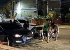 CARGA DE RAÇÃO DERRAMADA EM AVENIDA DE MANAUS PROVOCA SÉRIE DE ACIDENTES COM MOTOCICLISTAS