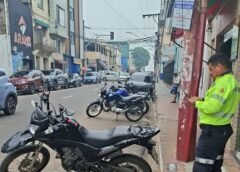 FISCALIZAÇÃO DA PREFEITURA DE MANAUS FLAGRA IRREGULARIDADES NO ESTACIONAMENTO DE VEÍCULOS NO CENTRO